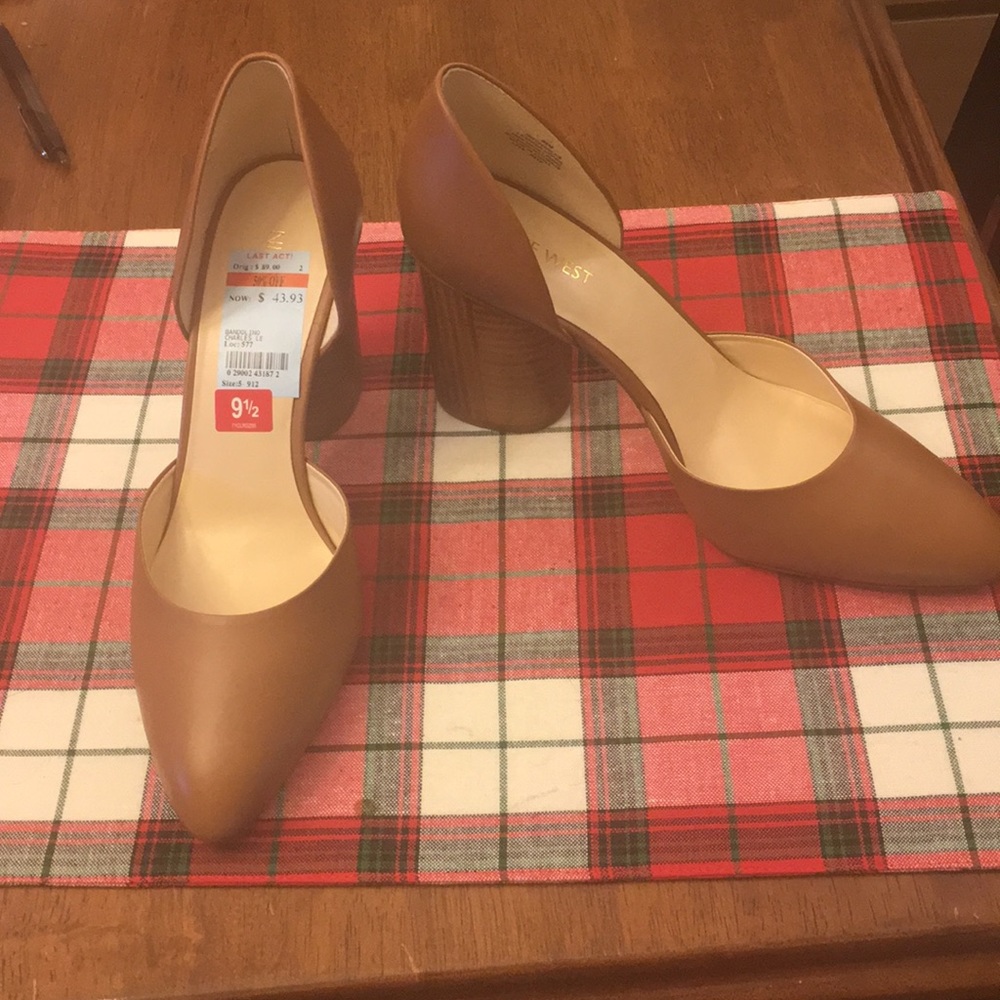 Nine West 9.5 pump